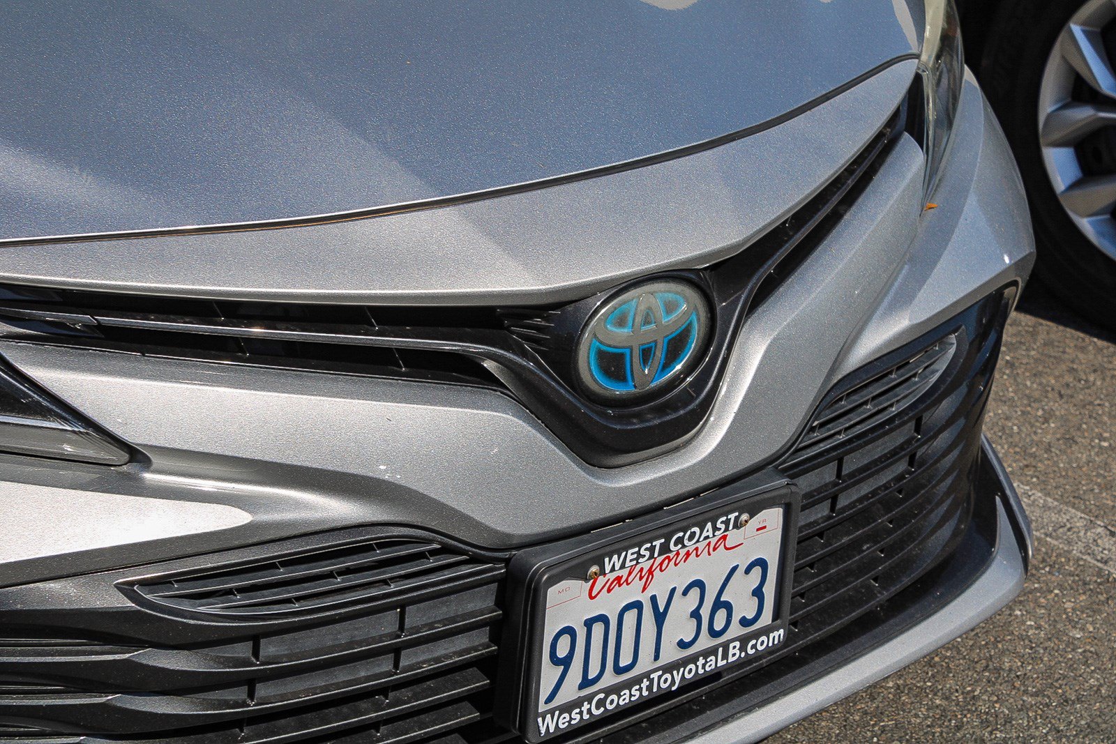 Used 2019 Toyota Camry LE FWD image 6