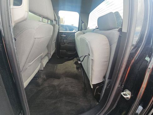 Used 2018 Chevrolet Silverado 1500 Custom w/ Custom Value Package RWD image 5