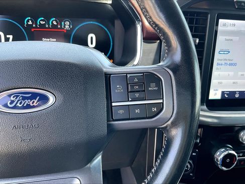 Used 2023 Ford F150 Lariat AWD/4WD image 24