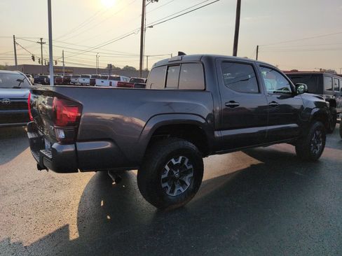 Used 2023 Toyota Tacoma SR AWD/4WD image 5