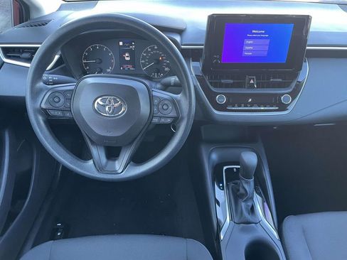 Used 2025 Toyota Corolla LE image 22