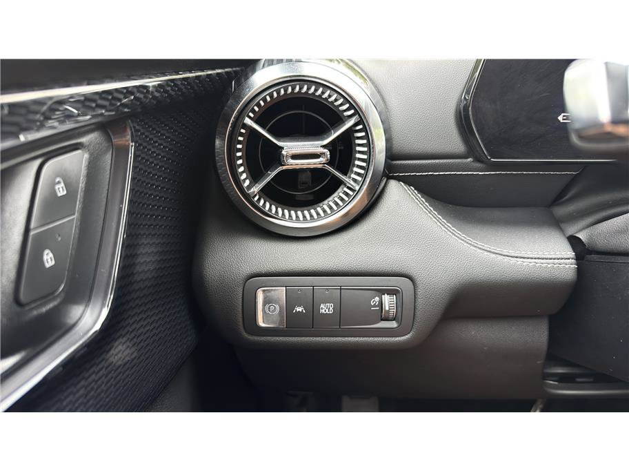 Used 2024 Chevrolet Blazer EV LT AWD/4WD image 33