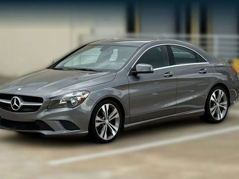 Used 2015 Mercedes-Benz CLA 250 image 3