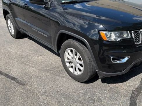 Used 2021 Jeep Grand Cherokee Laredo w/ Security & Convenience Group AWD/4WD image 6