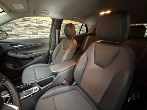 Used 2024 Buick Encore GX Preferred w/ Comfort Package AWD/4WD image 15