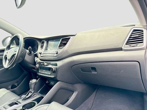 Used 2018 Hyundai Tucson SEL Plus AWD/4WD image 36