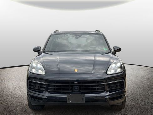 Used 2021 Porsche Cayenne S image 8
