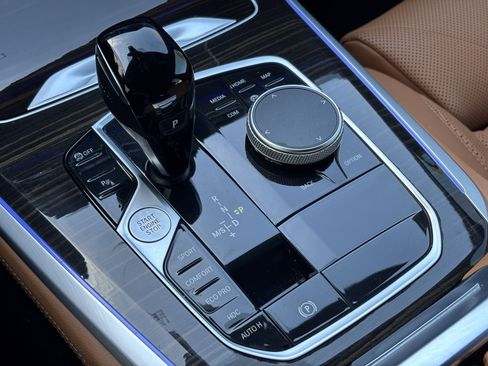 Used 2023 BMW X5 xDrive40i w/ M Sport Package image 13