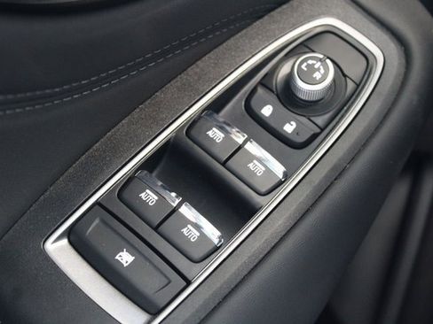 Used 2025 Subaru Legacy Limited image 26