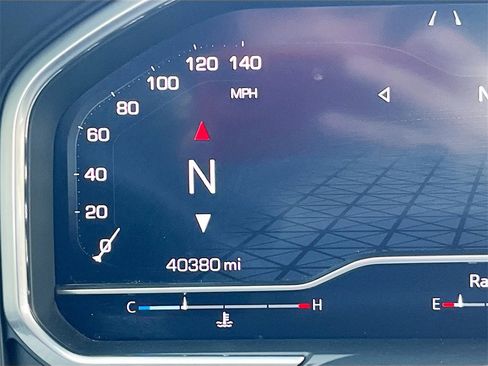 Used 2022 GMC Sierra 1500 Denali w/ Technology Package image 12