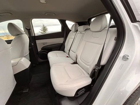 Used 2025 Hyundai Tucson SE AWD/4WD image 35