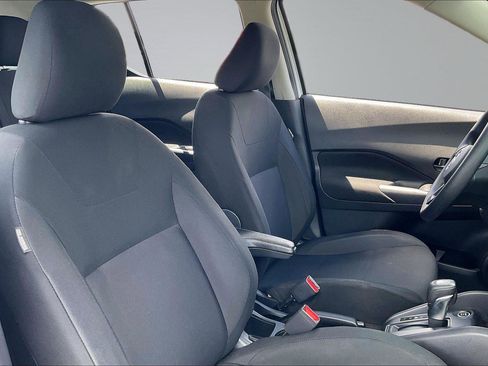 Certified 2023 Nissan Kicks S FWD image 9