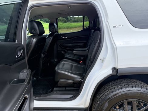 Used 2019 GMC Acadia SLT FWD image 12