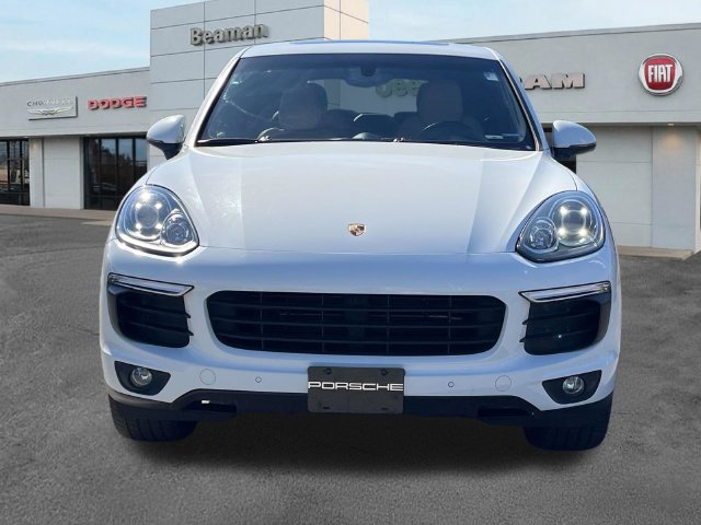 Used 2016 Porsche Cayenne AWD/4WD image 2