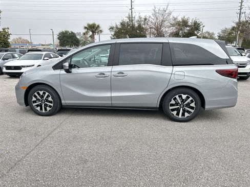 New 2026 Honda Odyssey EX-L image 3