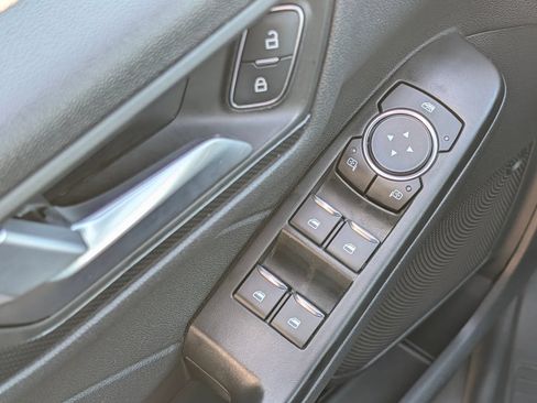 Certified 2025 Ford Escape ST-Line FWD image 26