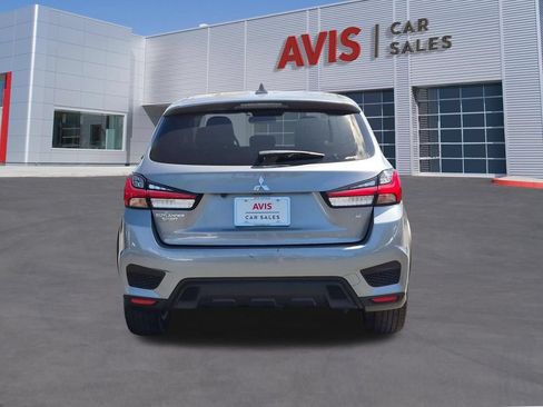 Used 2025 Mitsubishi Outlander Sport SE AWD/4WD image 7