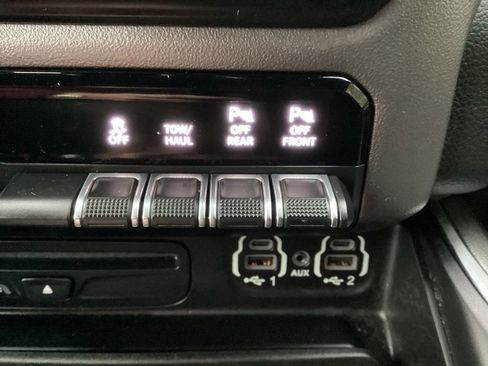 Used 2019 RAM 1500 Big Horn image 46