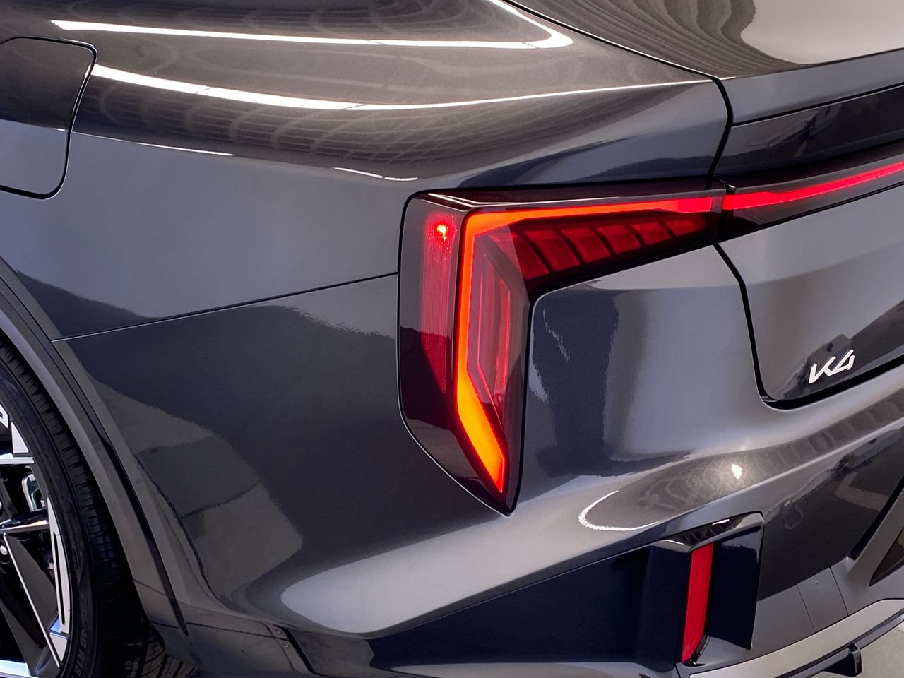 New 2026 Kia K4 GT-Line FWD image 9