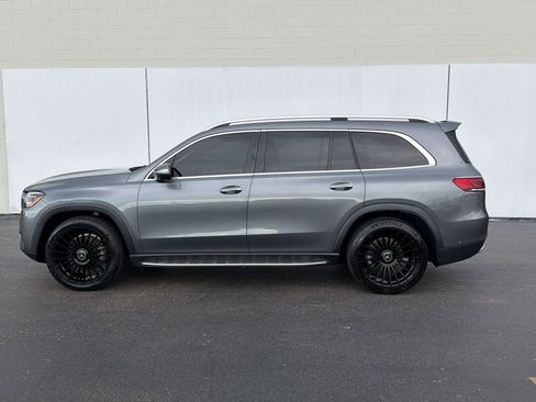 Used 2022 Mercedes-Benz GLS 450 4MATIC image 2