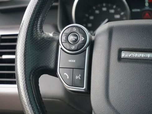 Used 2017 Land Rover Range Rover Sport HSE image 19