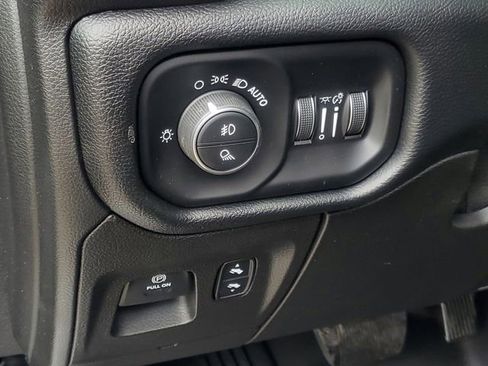 Used 2019 RAM 1500 Big Horn image 14