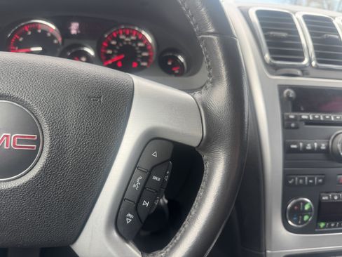 Used 2012 GMC Acadia SLT image 25