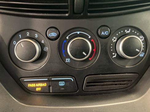 Used 2015 Ford Escape SE image 17