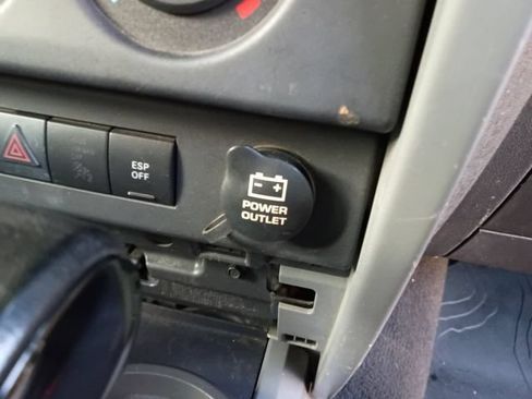 Used 2007 Jeep Wrangler Unlimited X AWD/4WD image 6