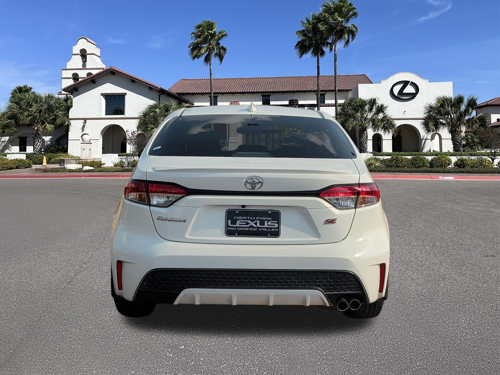 Used 2020 Toyota Corolla SE FWD image 3