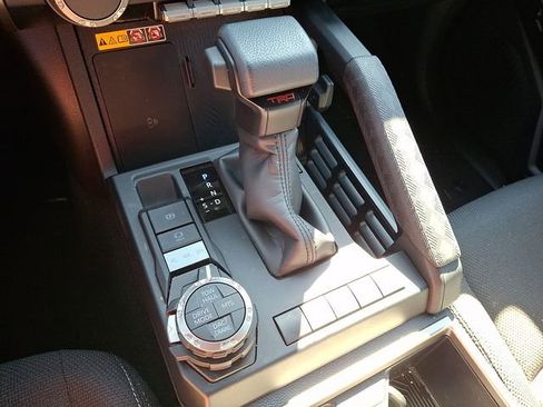 Used 2025 Toyota 4Runner TRD Off-Road AWD/4WD image 16