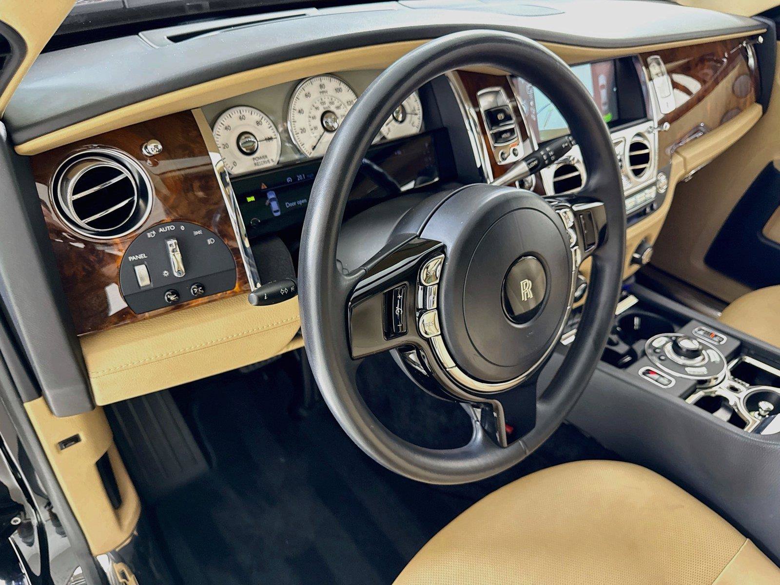 Used 2013 Rolls-Royce Ghost RWD image 20