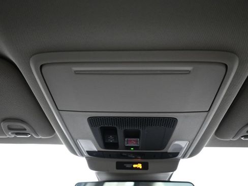 Used 2023 Honda Accord EX-L image 17