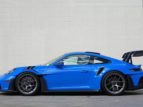 Used 2023 Porsche 911 GT3 RS w/ Weissach Package RWD image 9