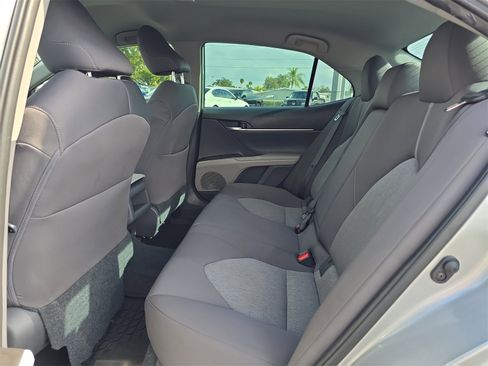 Used 2021 Toyota Camry LE image 13