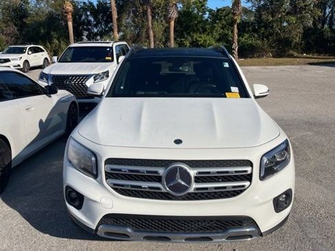 Used 2021 Mercedes-Benz GLB 250 image 1