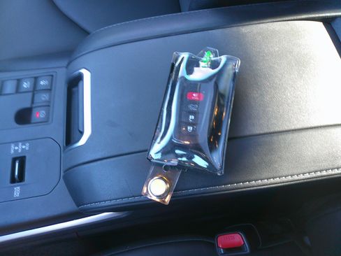 Used 2023 Toyota Highlander XLE image 39