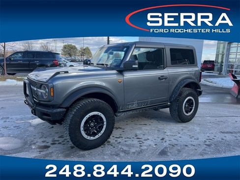 Used 2023 Ford Bronco Badlands w/ Sasquatch Package image 1