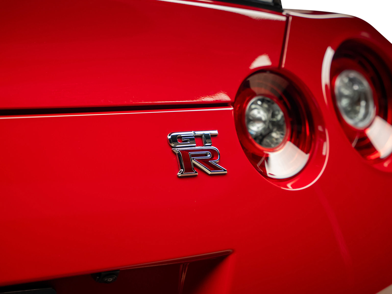 Used 2023 Nissan GT-R Premium AWD/4WD image 15