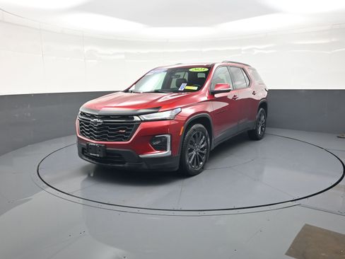 Used 2023 Chevrolet Traverse RS w/ LPO, Floor Liner Package AWD/4WD image 7