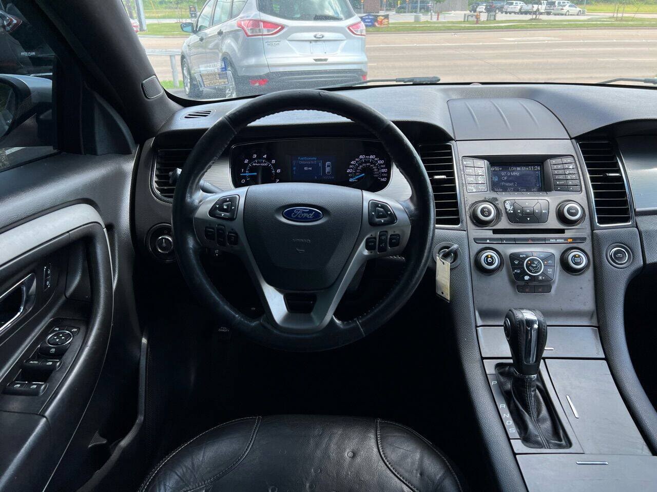 Used 2014 Ford Taurus SEL FWD image 17
