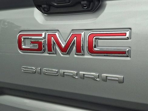 New 2026 GMC Sierra 1500 Elevation AWD/4WD image 11