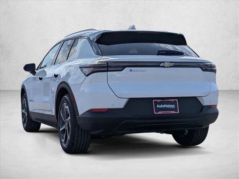 New 2026 Chevrolet Equinox EV LT image 7