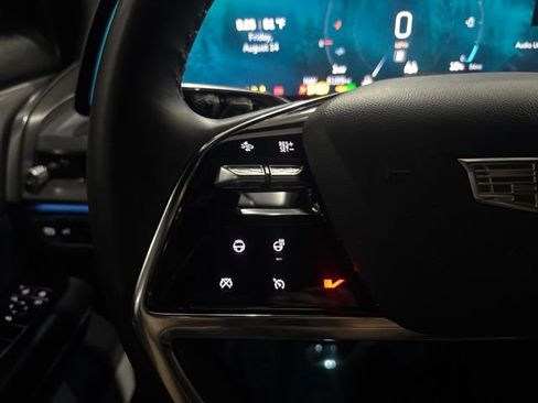Used 2026 Cadillac Vistiq Luxury AWD/4WD image 15