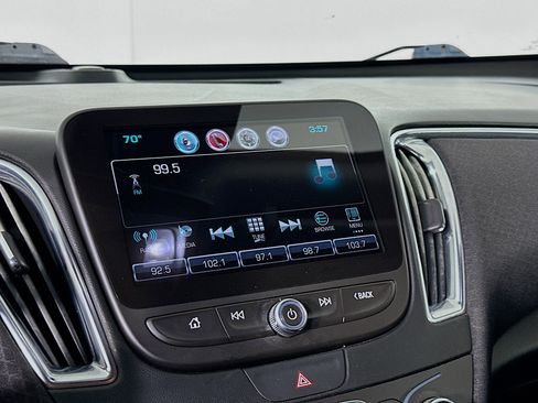 Used 2017 Chevrolet Malibu LT w/ Driver Confidence Package image 21