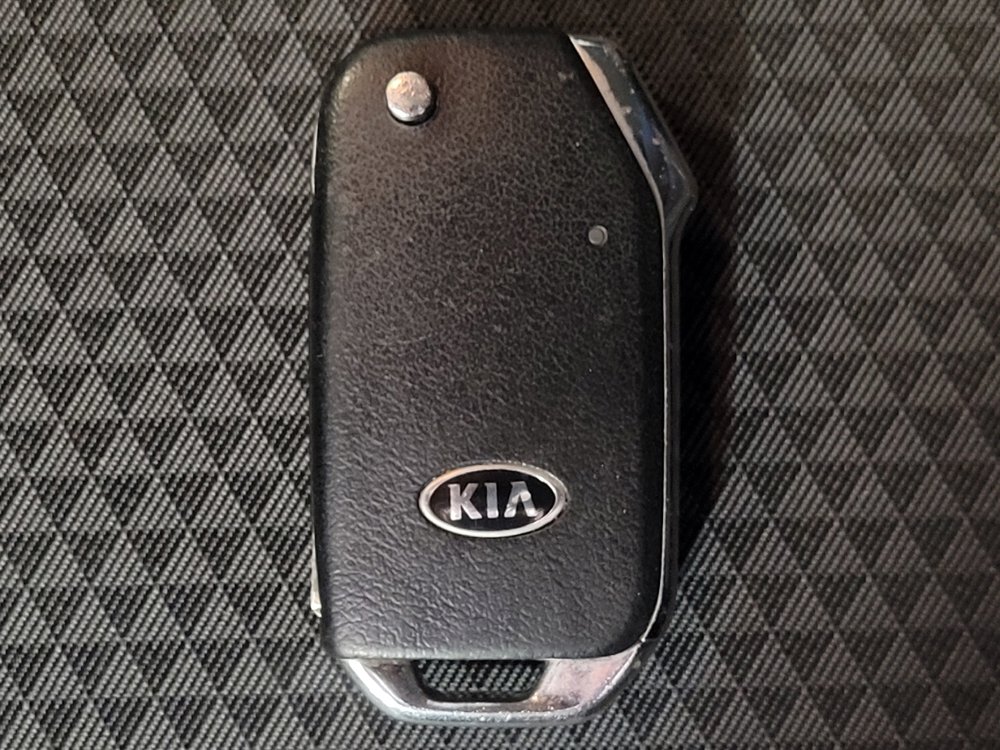 Used 2020 Kia Soul LX FWD image 32