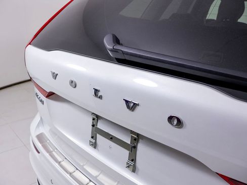 Used 2025 Volvo XC60 B5 Ultra w/ Protection Package Premier image 36