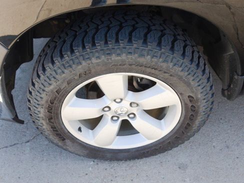 Used 2017 RAM 1500 Classic SLT image 12