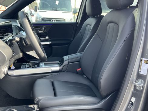 New 2026 Mercedes-Benz GLB 250 4MATIC image 11
