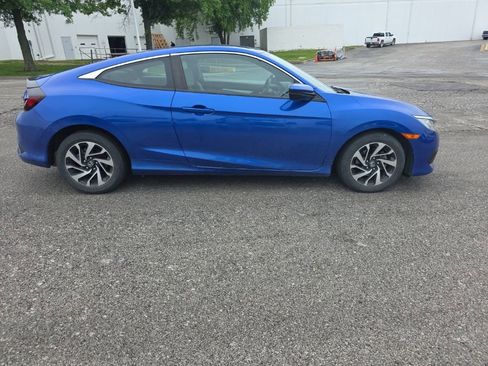 Used 2018 Honda Civic LX image 3